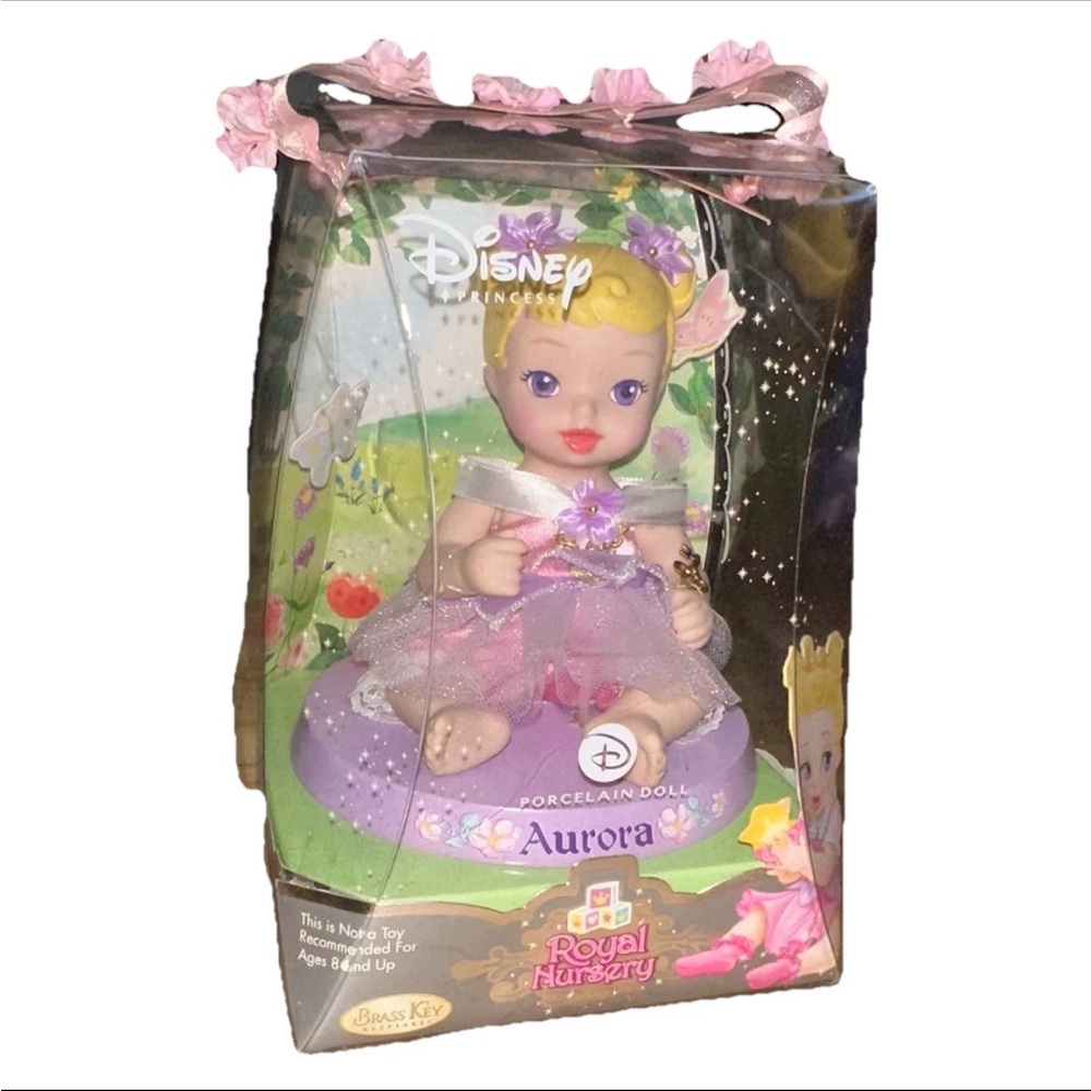Disney Princess Royal Nursery Porcelain Doll Aurora Baby 2006 Original Package